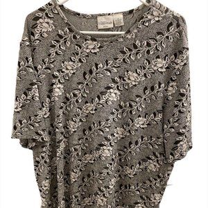 Modern Essentials Womens Top Sz 2X Short Sleeves Flowered Poly Blend